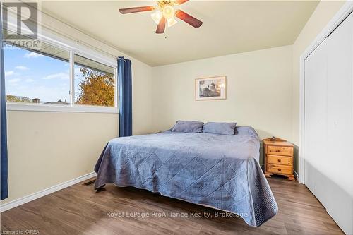 67 Briscoe Street, Loyalist (Amherstview), ON - Indoor Photo Showing Bedroom