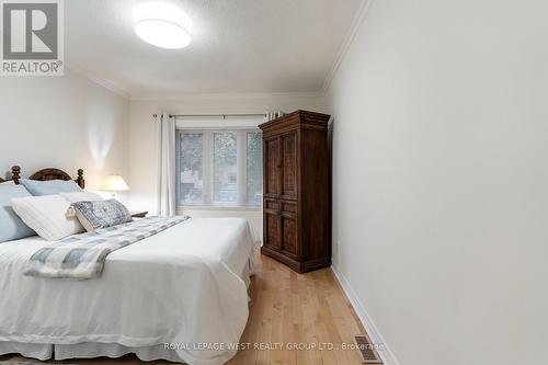 4047 Old Dundas Street, Toronto, ON - Indoor Photo Showing Bedroom