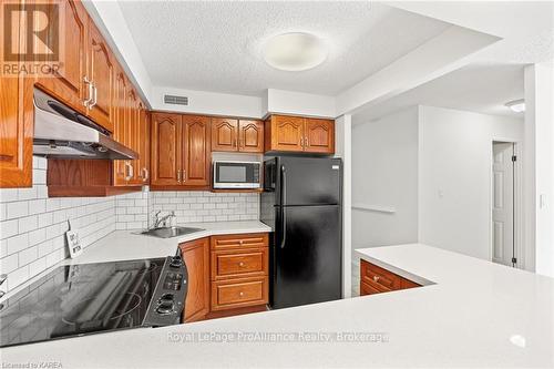 208 - 120 Barrett Court, Kingston (Kingston East (Incl Barret Crt)), ON - Indoor Photo Showing Kitchen