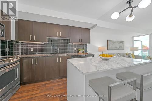 502 - 17 Anndale Drive, Toronto, ON - Indoor Photo Showing Kitchen With Upgraded Kitchen