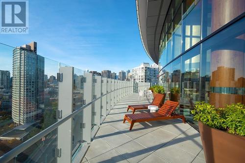 2403 89 Nelson Street, Vancouver, BC - Outdoor With Balcony