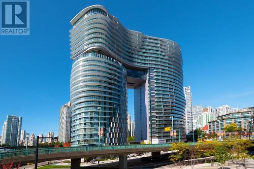 2403 89 Nelson Street, Vancouver, BC - Outdoor With Facade