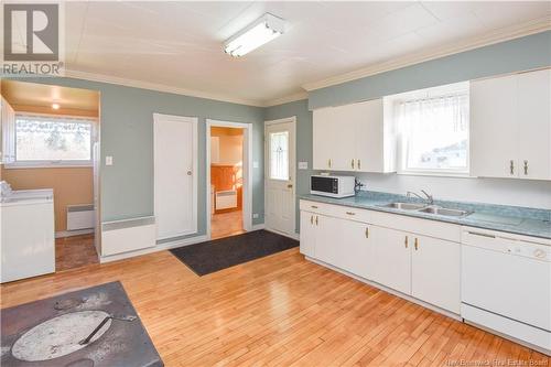 1039 Rue Sainte-Marie Street, Saint-Marie-Saint-Raphaël, NB - Indoor Photo Showing Kitchen With Double Sink