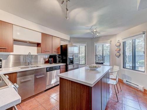 Cuisine - 8495 Av. San-Francisco, Brossard, QC - Indoor Photo Showing Kitchen