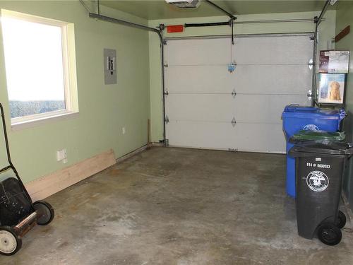 230A Grants Lake Rd, Lake Cowichan, BC - Indoor Photo Showing Garage