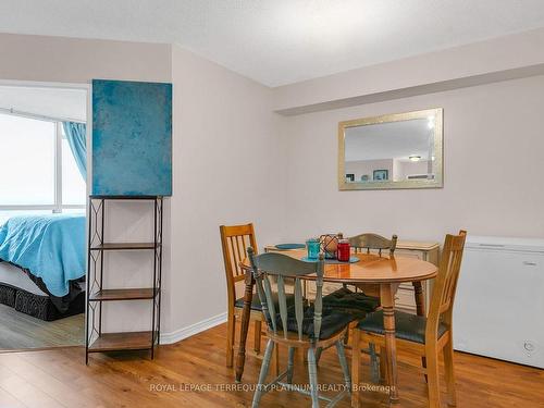 706-5 Greystone Walk Dr, Toronto, ON - Indoor Photo Showing Dining Room