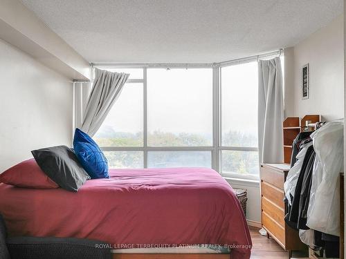 706-5 Greystone Walk Dr, Toronto, ON - Indoor Photo Showing Bedroom