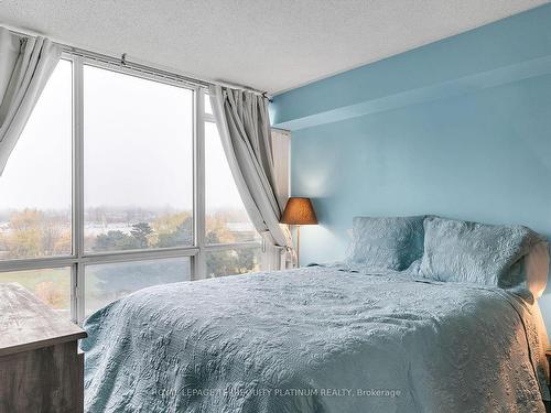 706-5 Greystone Walk Dr, Toronto, ON - Indoor Photo Showing Bedroom