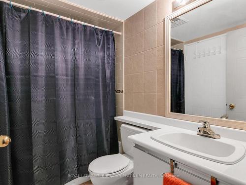 706-5 Greystone Walk Dr, Toronto, ON - Indoor Photo Showing Bathroom