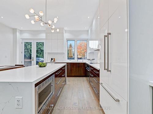 404 Horner Ave, Toronto, ON - Indoor Photo Showing Kitchen With Upgraded Kitchen