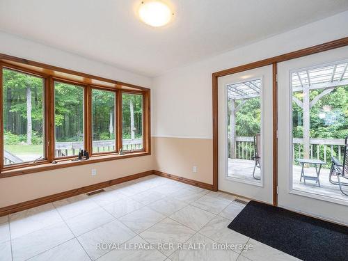 78 Lake St, Georgian Bluffs, ON - Indoor Photo Showing Other Room