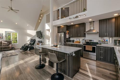 738 Bolton Road, Tappen, BC - Indoor Photo Showing Kitchen With Upgraded Kitchen