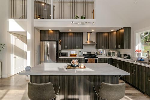 738 Bolton Road, Tappen, BC - Indoor Photo Showing Kitchen With Upgraded Kitchen