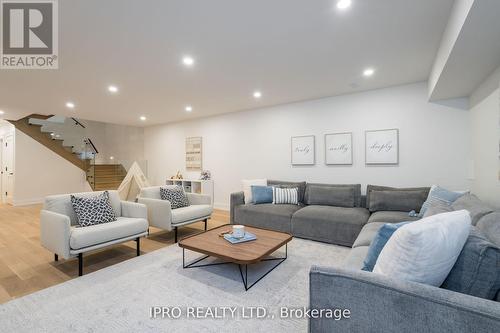 303 Wychwood Avenue, Toronto, ON - Indoor Photo Showing Living Room