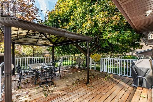 48 Tunbridge Crescent, Hamilton, ON - Outdoor With Deck Patio Veranda With Exterior