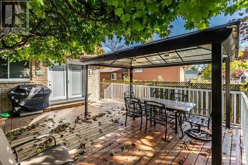 48 Tunbridge Crescent, Hamilton, ON - Outdoor With Deck Patio Veranda With Exterior