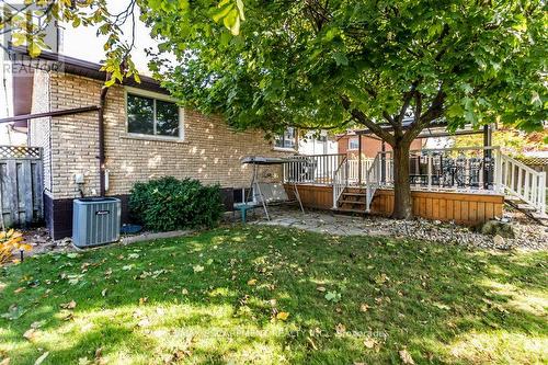 48 Tunbridge Crescent, Hamilton, ON - Outdoor