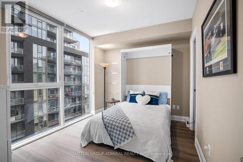 1207 - 20 Gatineau Drive, Vaughan, ON - Indoor Photo Showing Bedroom