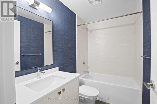 1207 - 20 Gatineau Drive, Vaughan, ON - Indoor Photo Showing Bathroom