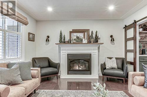 125 Union Avenue, Middlesex Centre (Komoka), ON - Indoor Photo Showing Living Room With Fireplace