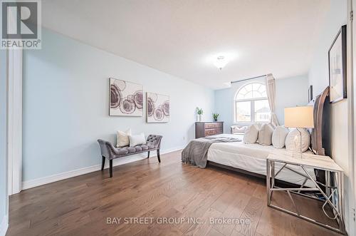 2513 Longridge Crescent, Oakville, ON - Indoor Photo Showing Bedroom