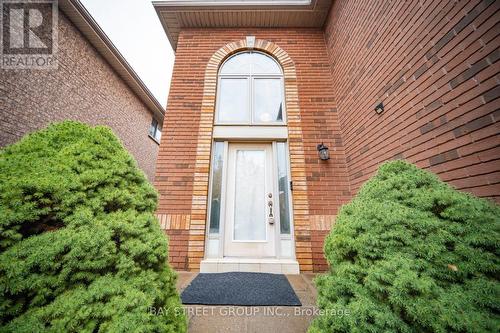 2513 Longridge Crescent, Oakville, ON - Outdoor