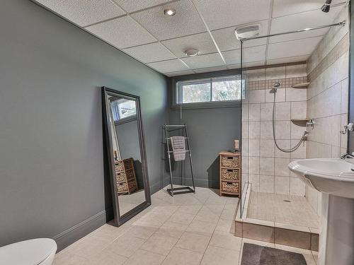 Bathroom - 3635 Rue Marguerite, Terrebonne (Terrebonne), QC - Indoor Photo Showing Bathroom