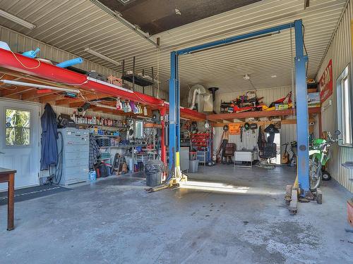 Garage - 3635 Rue Marguerite, Terrebonne (Terrebonne), QC - Indoor Photo Showing Other Room