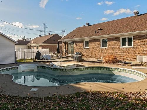 Piscine - 1279 Rue De Nice, Québec (Charlesbourg), QC - Outdoor With In Ground Pool