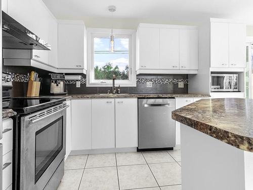 Cuisine - 1279 Rue De Nice, Québec (Charlesbourg), QC - Indoor Photo Showing Kitchen