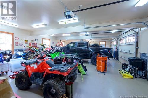 277 Darlings Island Road, Darlings Island, NB - Indoor Photo Showing Garage