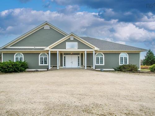 13549 Peggys Cove Road, Upper Tantallon, NS 