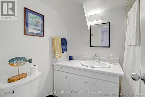 658 Oriole Parkway, Toronto, ON - Indoor Photo Showing Bathroom