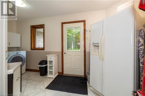 78 Lake Street, Georgian Bluffs, ON - Indoor Photo Showing Laundry Room