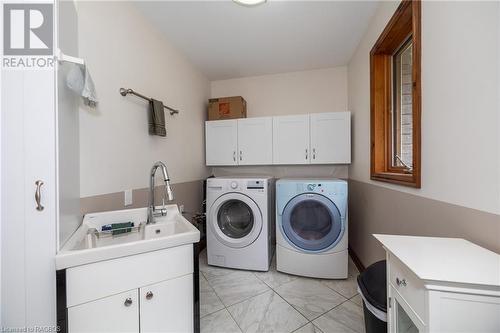 78 Lake Street, Georgian Bluffs, ON - Indoor Photo Showing Laundry Room