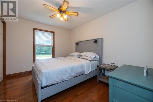 78 Lake Street, Georgian Bluffs, ON - Indoor Photo Showing Bedroom