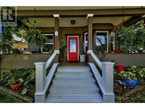 721 St Paul Street, Kamloops, BC - Outdoor With Deck Patio Veranda