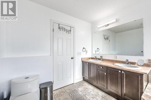 1852 Foxwood Avenue, London, ON - Indoor Photo Showing Bathroom