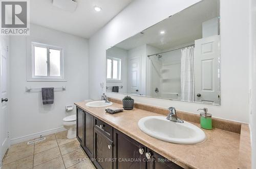 1852 Foxwood Avenue, London, ON - Indoor Photo Showing Bathroom