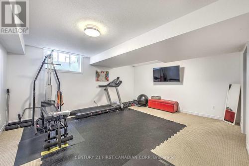 1852 Foxwood Avenue, London, ON - Indoor Photo Showing Gym Room