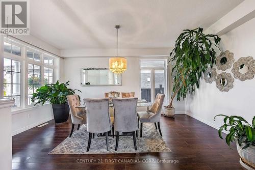 1852 Foxwood Avenue, London, ON - Indoor Photo Showing Dining Room