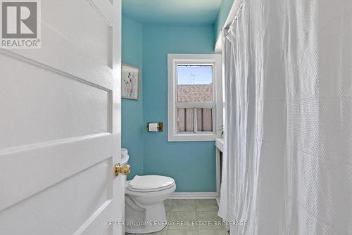 139 Clarke Street E, Oshawa (Central), ON - Indoor Photo Showing Bathroom