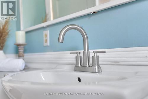 139 Clarke Street E, Oshawa (Central), ON - Indoor Photo Showing Bathroom