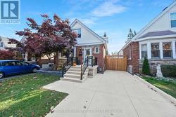 215 WEXFORD AVENUE S  Hamilton (Delta), ON L8K 2P1