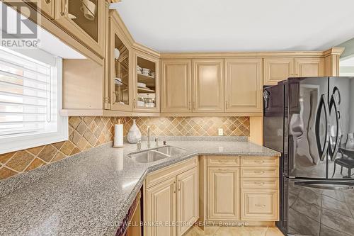 215 Wexford Avenue S, Hamilton (Delta), ON - Indoor Photo Showing Kitchen With Double Sink