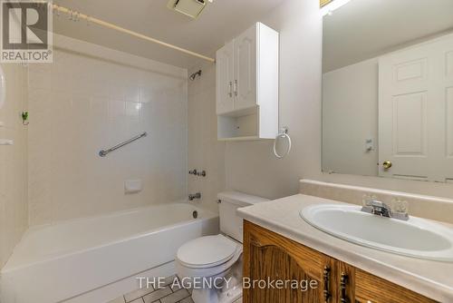 1112 - 1440 Heron Road S, Hunt Club - South Keys And Area, ON - Indoor Photo Showing Bathroom