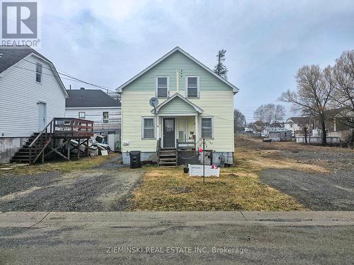 4 Folger Street, Kirkland Lake, ON - Outdoor