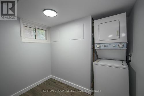 100 Mcclary Avenue, London, ON - Indoor Photo Showing Laundry Room