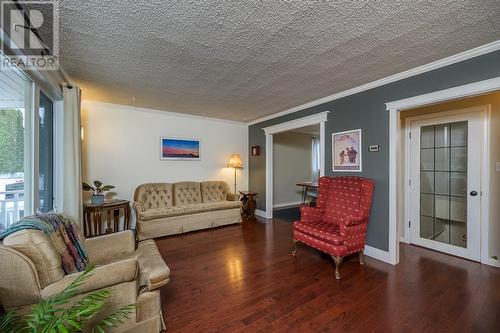 1379 Ewert Street, Prince George, BC - Indoor Photo Showing Living Room