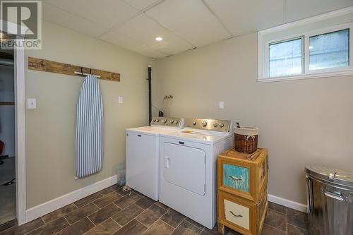 1379 Ewert Street, Prince George, BC - Indoor Photo Showing Laundry Room